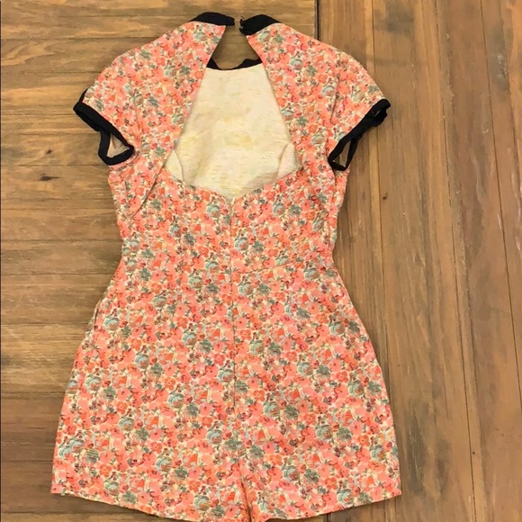 Floral romper - Picture 3 of 3